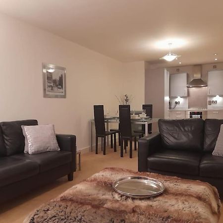 Centrally Situated 1 Bedroom Apartment! Birmingham Luaran gambar